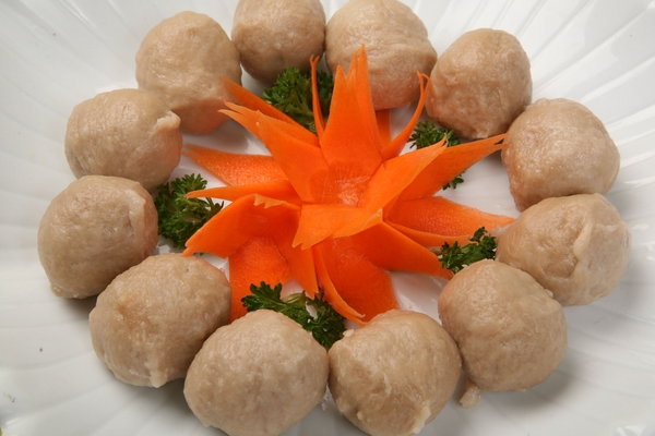 做鱼丸要放油吗,做鱼丸的时候为什么加猪油