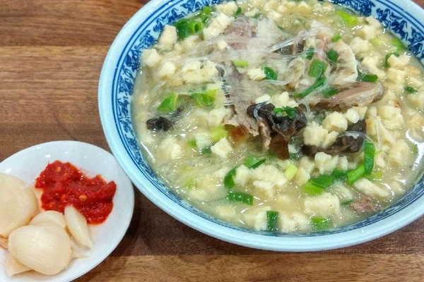 羊肉泡馍可以加醋吗,羊肉泡馍放醋吗 羊肉泡馍可以加醋吗,羊肉泡馍放醋吗