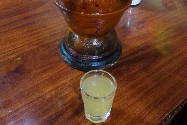 七彩青稞酒52度价格表,青稞散酒哪里买最正宗