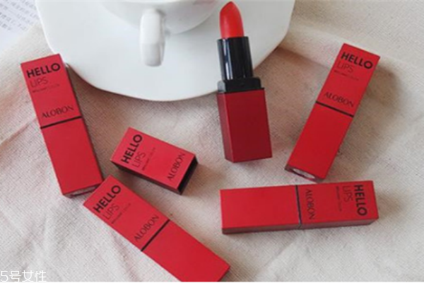 大学生用什么化妆品好?,大学生用什么化妆品比较合适