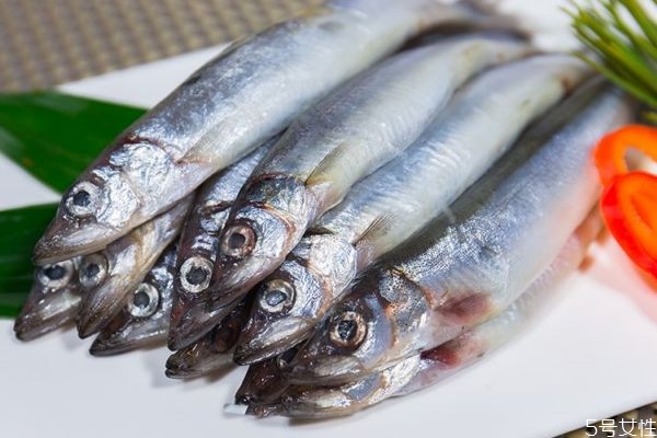 海鱼的好处有什么呢(海鱼对身体有什么好处)