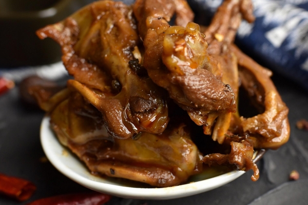 老鸭汤的做法 最正宗的做法,鸭架汤的做法 最正宗的做法