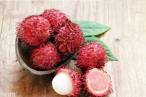 红毛丹怎么剥皮,红毛丹怎么剥皮省劲 红毛丹怎么剥皮,红毛丹怎么剥皮省劲