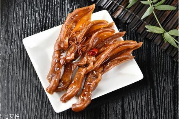 卤菜发黑怎么处理,卤菜发黑是什么原因,怎么办