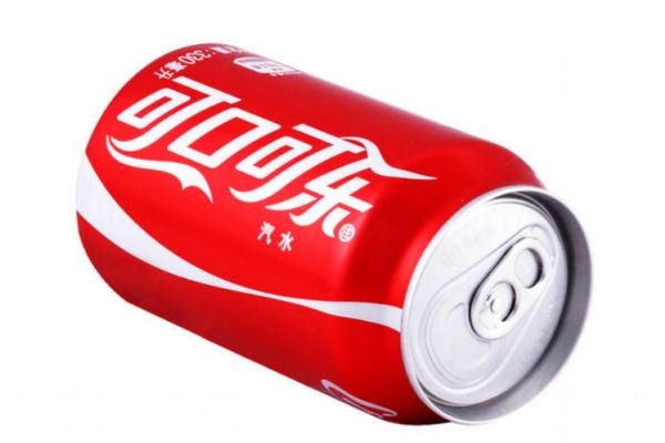 儿童喝碳酸饮料的危害有什么呢(儿童喝碳酸饮料的害处)