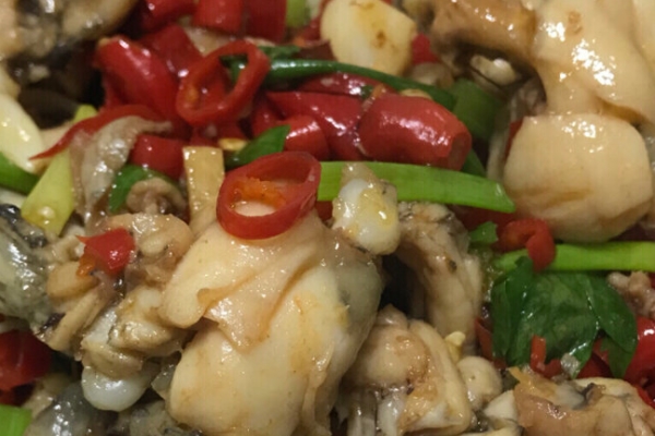 牛蛙皮怎么处理干净,牛蛙的皮怎么处理