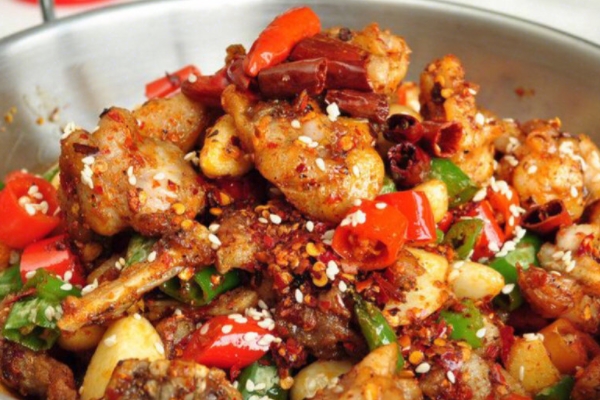 牛蛙要剥皮吗,牛蛙剥皮还是不剥皮好吃 牛蛙要剥皮吗,牛蛙剥皮还是不剥皮好吃