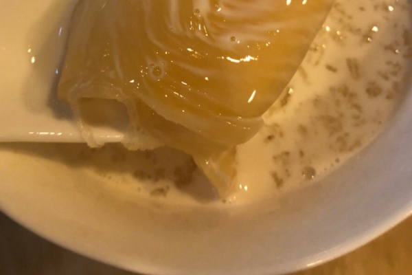 吃炖鱼胶会上火吗,孕妇吃鱼胶会上火吗