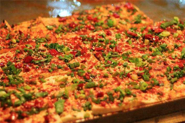 想学做铁板豆腐,铁板豆腐的做法及调料