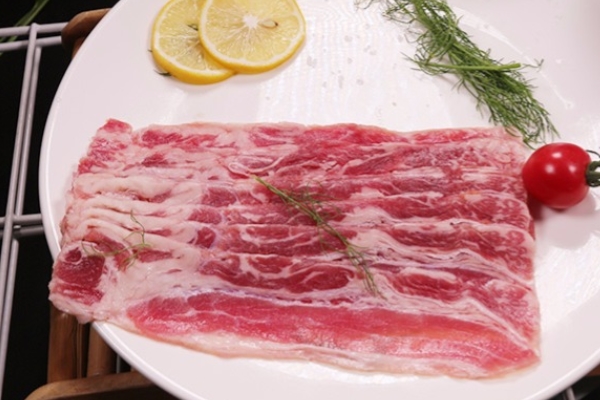 肥牛是羊肉吗,肥牛到底是牛肉还是羊肉呀