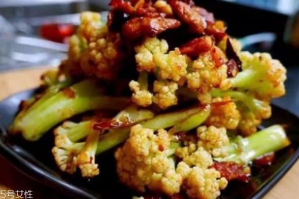 西兰花焯水几分钟,干黄花菜要焯水吗 西兰花焯水几分钟,干黄花菜要焯水吗