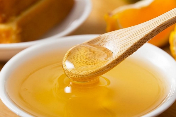 大蒜泡蜂蜜的功效和作用,大蒜熬水加蜂蜜有什么作用