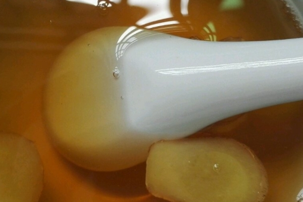 可乐姜汤可以放红糖吗,姜汤可以放红糖吗? 可乐姜汤可以放红糖吗,姜汤可以放红糖吗?