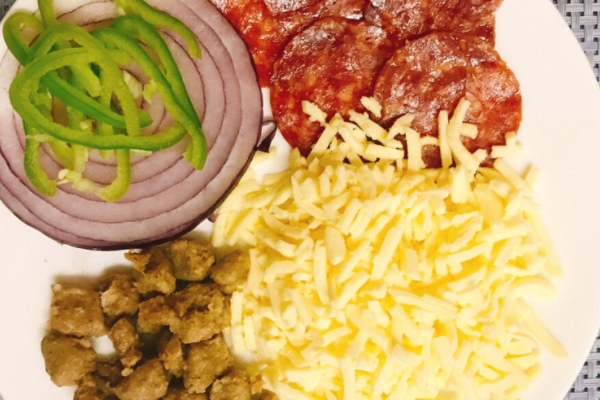 披萨是什么东西做的,半成品披萨哪个品牌的好吃