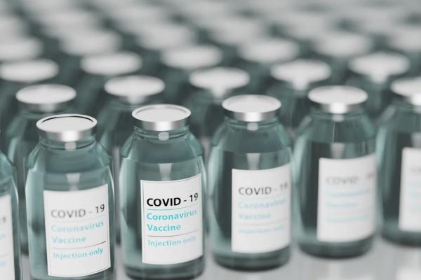 新冠疫苗打完多久可以洗澡(新冠疫苗打完多久可以洗澡吗)