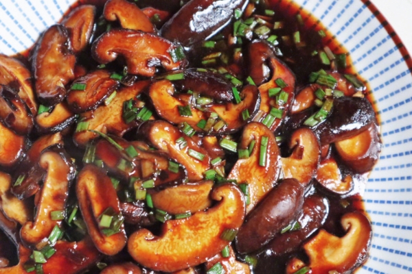 请问香菇一天吃多少合适,香菇每次吃多少最好