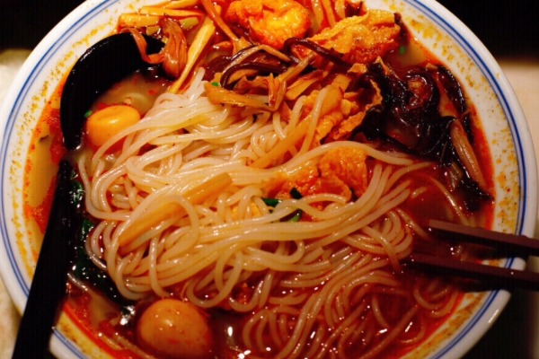 螺蛳粉有什么配菜,螺蛳粉都可以放什么配菜