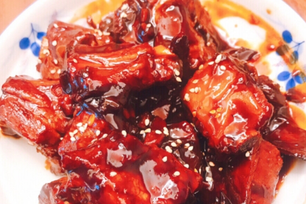 红烧排骨是什么味道的,红烧排骨的味道是什么味道