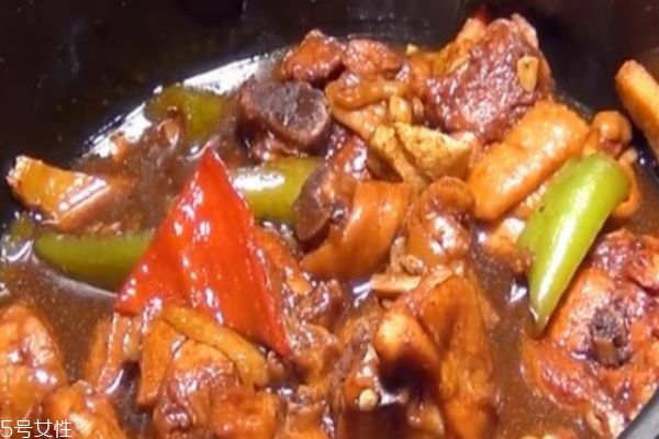 黄焖鸡的制作方法,黄焖鸡怎么弄