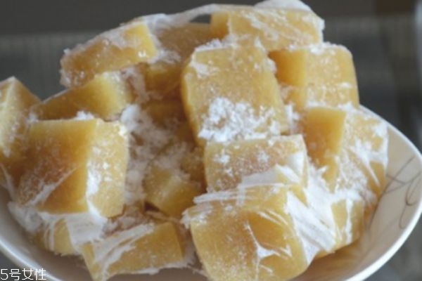 冻豆腐的家常做法,冻豆腐咋做成的