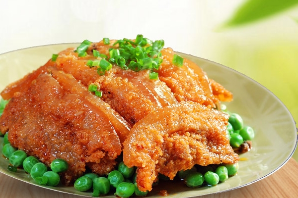 电饭锅蒸粉蒸肉要多久,粉蒸肉放电饭煲可以蒸熟吗