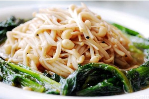 金针菇含有的营养价值有什么呢(金针菇的营养价值是什么)