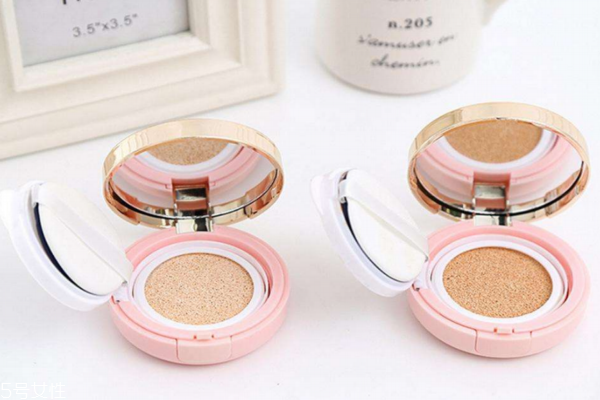 bb霜和cc霜的区别哪个好用,bb霜和cc霜的区别可以一起用吗 bb霜和cc霜的区别哪个好用,bb霜和cc霜的区别可以一起用吗