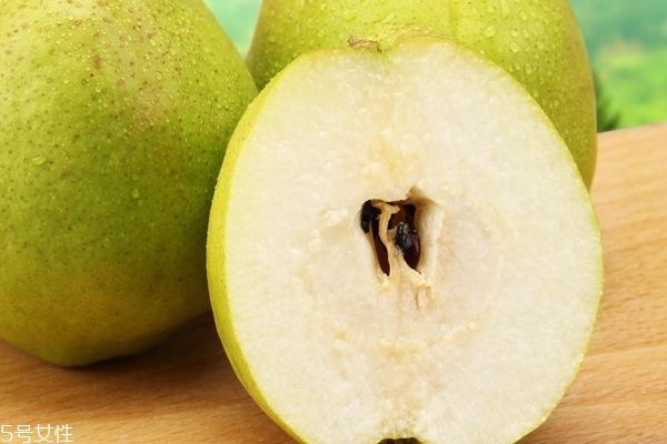 香梨和香蕉能一起吃吗?,香蕉和香梨可以一起吃吗?