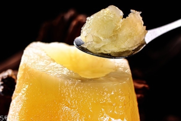 天山雪莲果为什么会变黑,雪莲果为什么会变黑还能吃吗