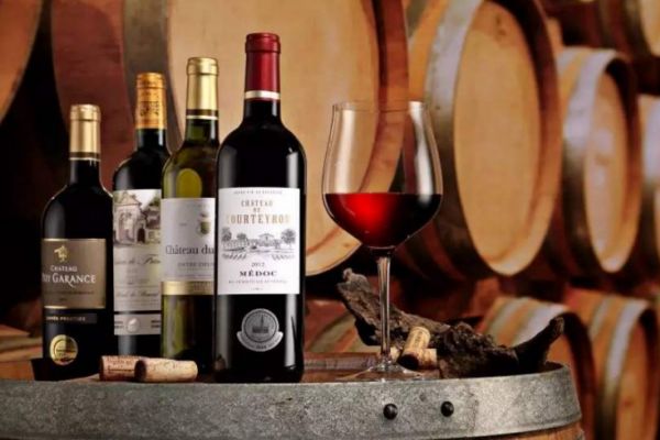 减肥期间能喝红酒吗?喝多少克适合?,减肥期间能喝红酒吗?