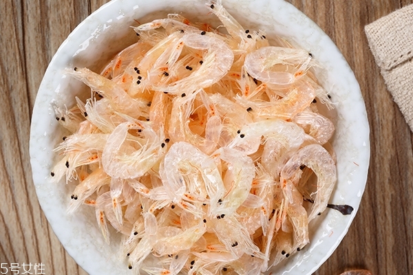 虾皮是发物吗?,虾皮是发物吗?有病的人能吃不