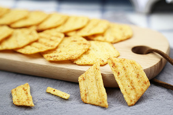 玉米薯片热量高吗,玉米片和薯片哪个热量高