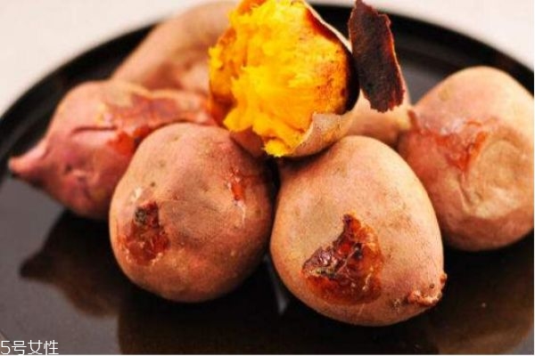 什么品种的红薯烤着好吃,什么样的红薯烤着好吃大的小的 什么品种的红薯烤着好吃,什么样的红薯烤着好吃大的小的