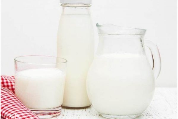 牛奶什么时候喝最好长高,喝什么牛奶对身体好