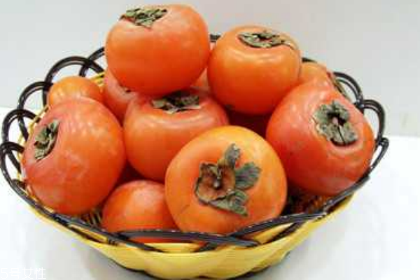 柿子吃多了有什么好处和坏处,哪些人不可以吃柿子