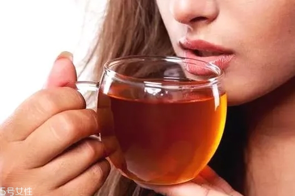 喝茶后口干是怎么回事,越喝茶嘴巴越干是什么原因 喝茶后口干是怎么回事,越喝茶嘴巴越干是什么原因