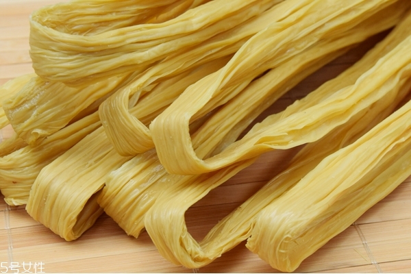 腐竹有假的吗,腐竹有假的是什么做的