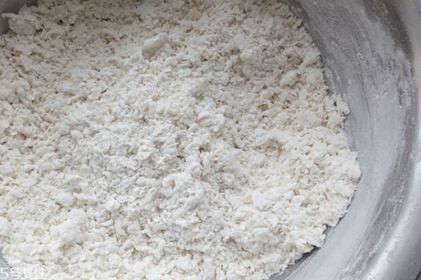 面粉能勾芡吗,面粉可以当淀粉勾芡用吗