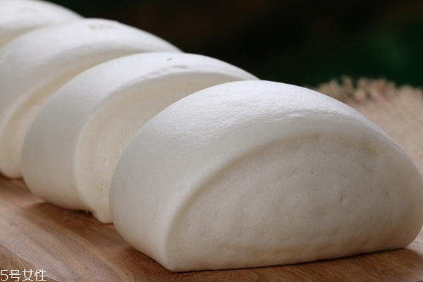 馒头为什么越嚼越甜甜,馒头为什么越嚼越甜蚂蚁庄园