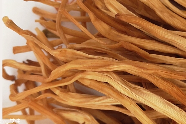 黄花菜为什么酸,黄花菜发酸