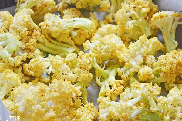 西兰花焯水几分钟,花菜为什么要焯水?