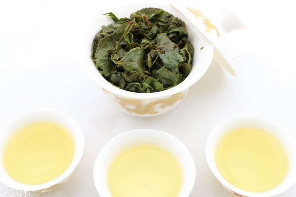 黑乌龙茶的味道有焦糊味道,乌龙茶的味道是怎样的