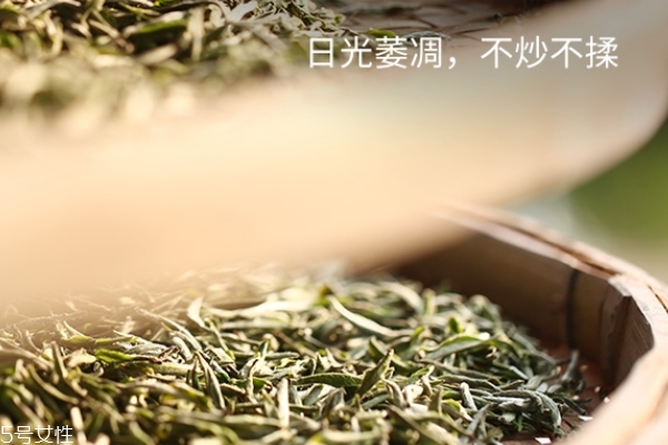 白毫银针怎么分辨好坏,白毫银针真假对比 白毫银针怎么分辨好坏,白毫银针真假对比