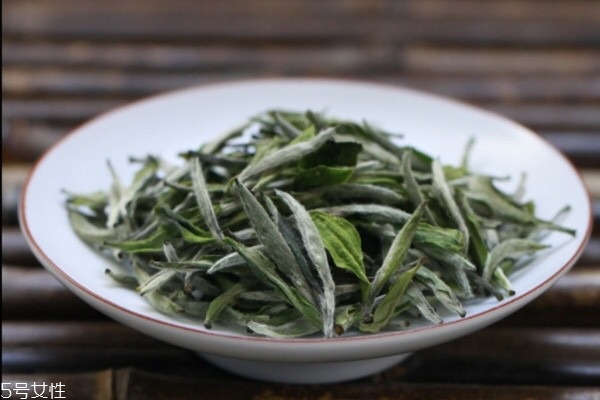 普洱生茶属于发酵茶吗,白茶是发酵茶吗? 普洱生茶属于发酵茶吗,白茶是发酵茶吗?