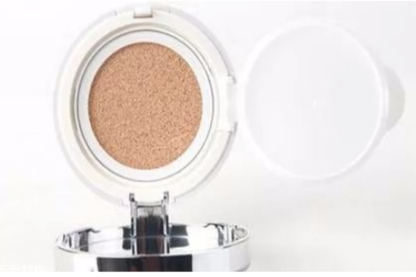 一般用什么补妆,补妆用什么化妆品