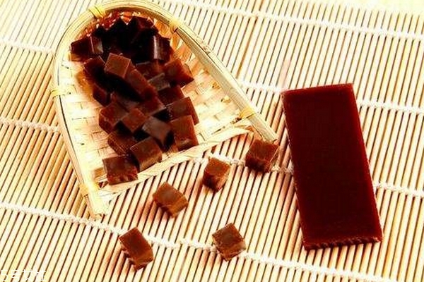 阿胶为什么不能用铁锅熬制,阿胶为什么不能用铁锅熬