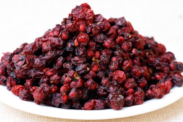 五味子是什么味道的,五味子口感是啥味道 五味子是什么味道的,五味子口感是啥味道