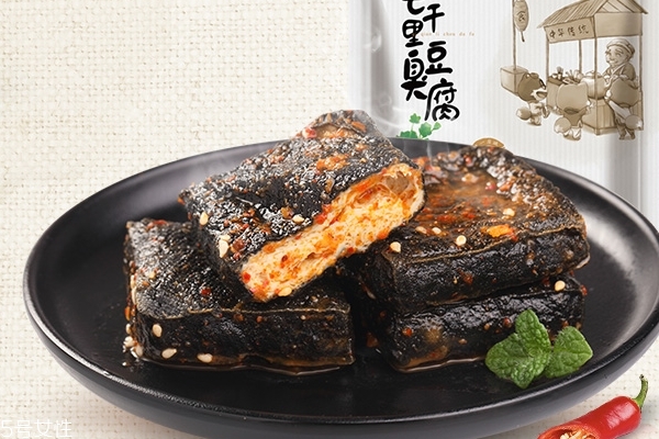 臭豆腐是如何制作的,自己在家做臭豆腐的方法 臭豆腐是如何制作的,自己在家做臭豆腐的方法