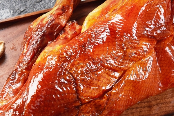 市场上卖的烤鸭为什么这么便宜,街头烤鸭为什么那么便宜 市场上卖的烤鸭为什么这么便宜,街头烤鸭为什么那么便宜