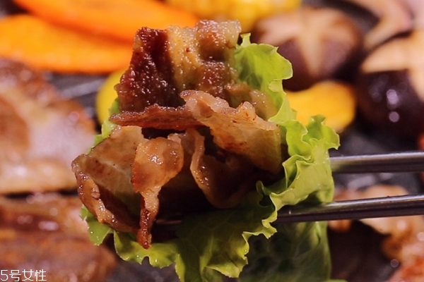 不带皮的五花肉能做红烧肉吗,五花肉可以做红烧肉吗